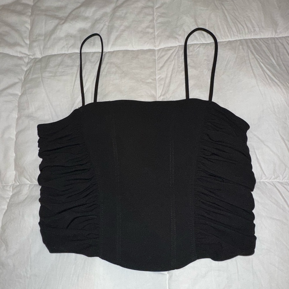 NEW WITHOUT TAGS Black Zara Crop Tank